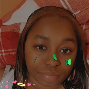 Meet your Posher, Olivia